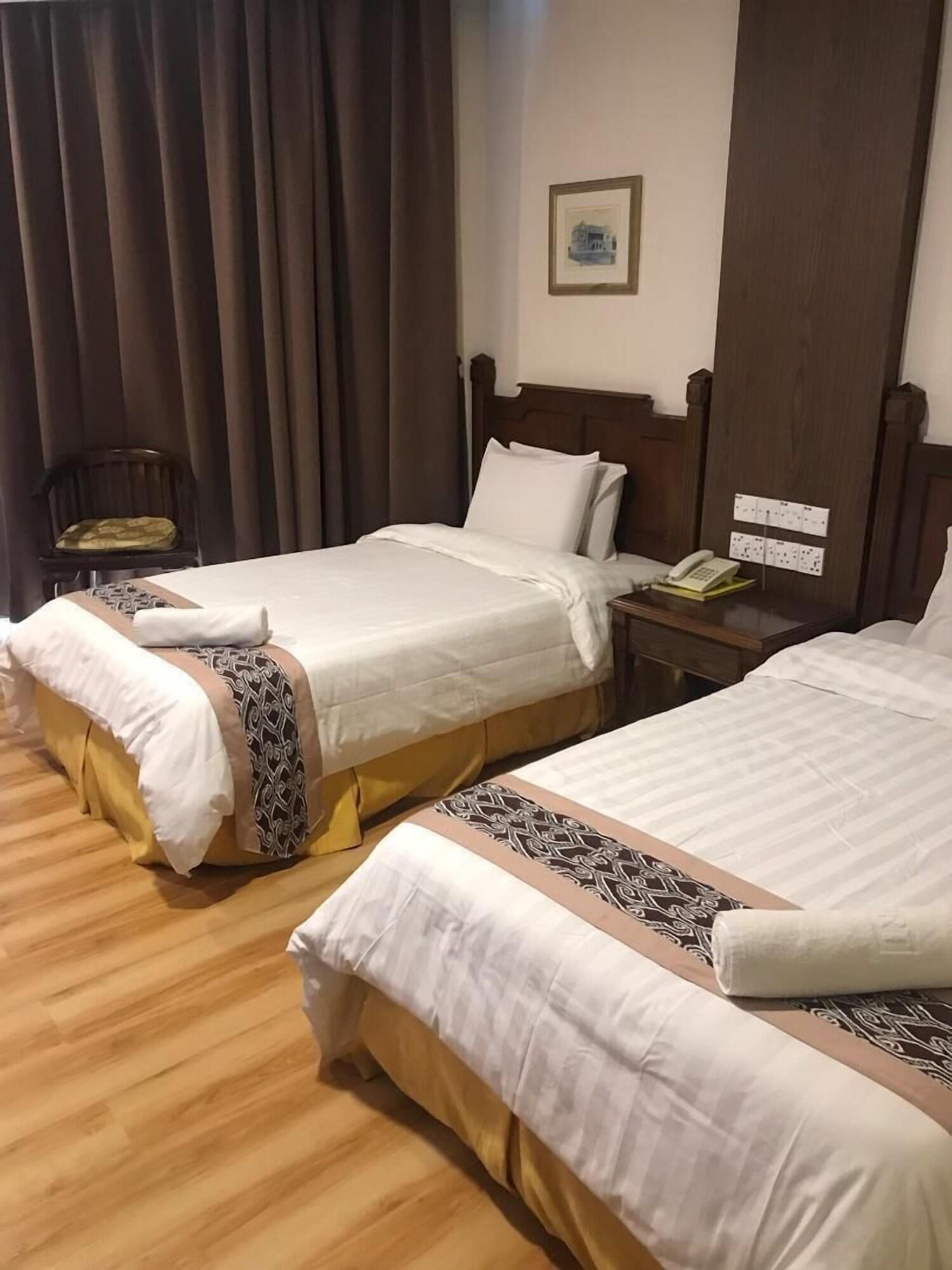 Regal Court Hotel Kuching Buitenkant foto