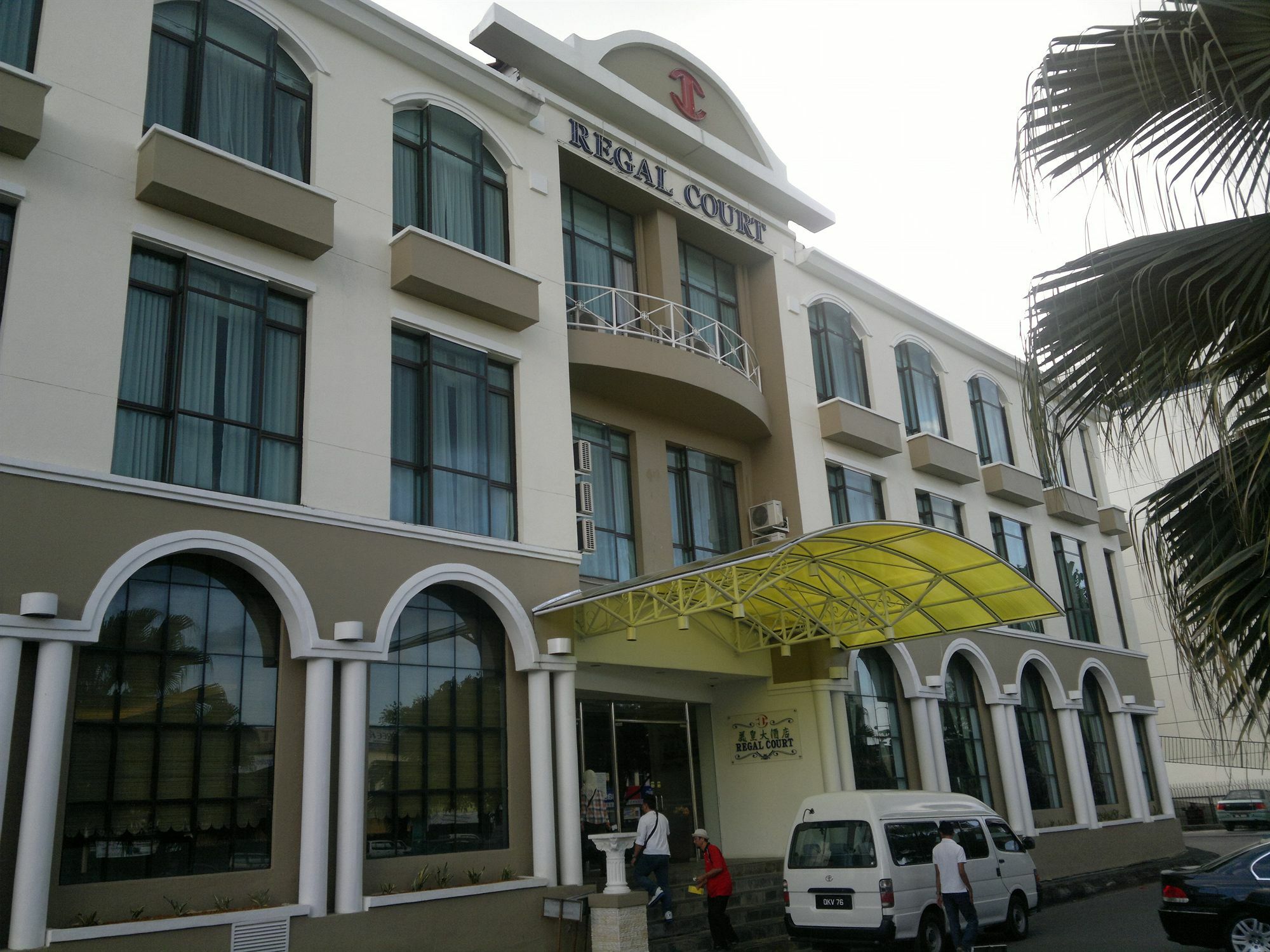 Regal Court Hotel Kuching Buitenkant foto