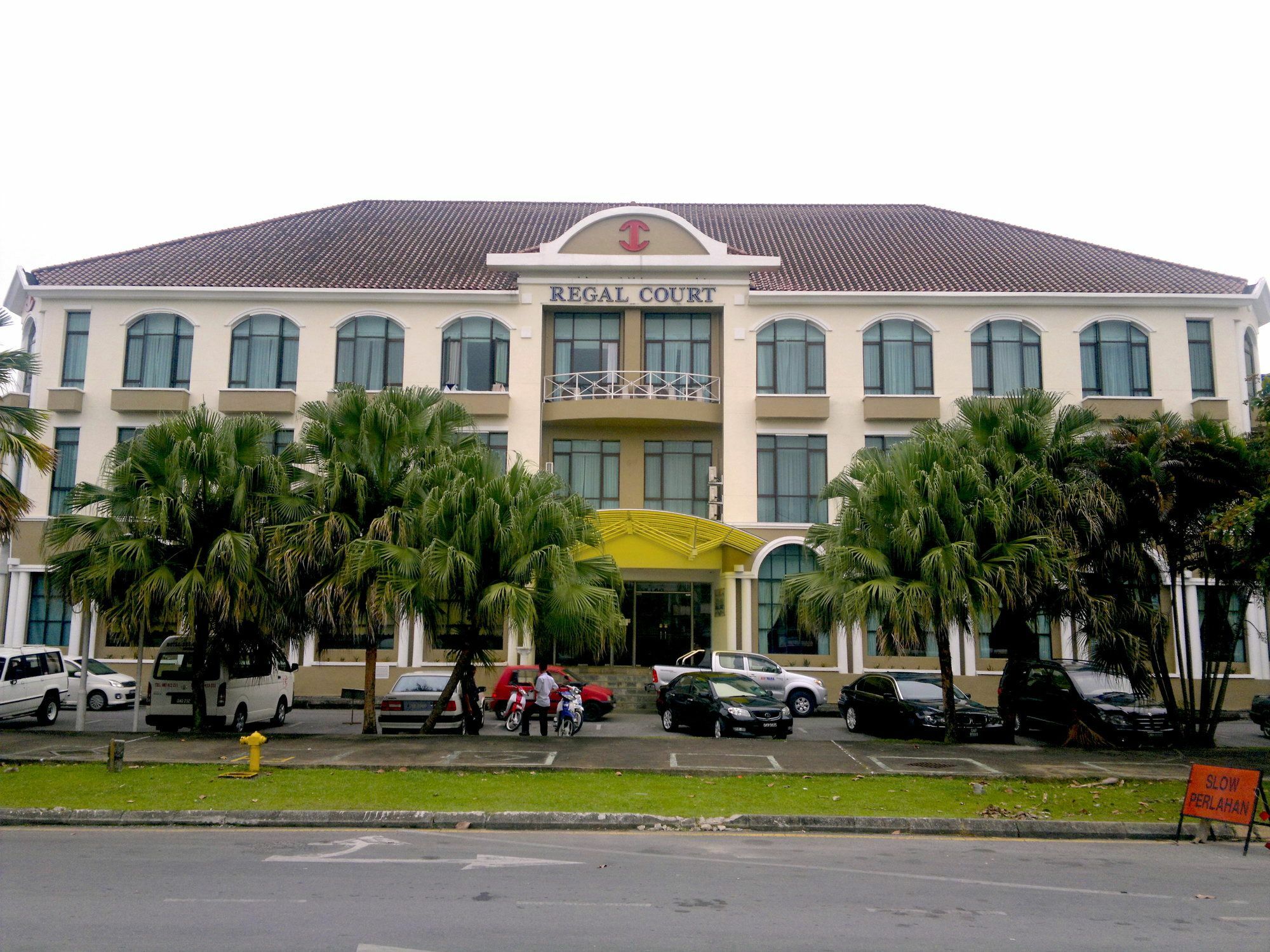 Regal Court Hotel Kuching Buitenkant foto